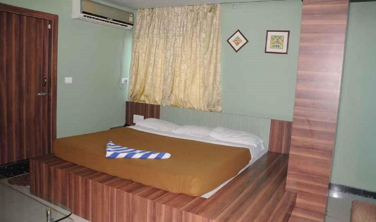 Hotel Bhubaneswari Classic Brahmapur Exterior photo